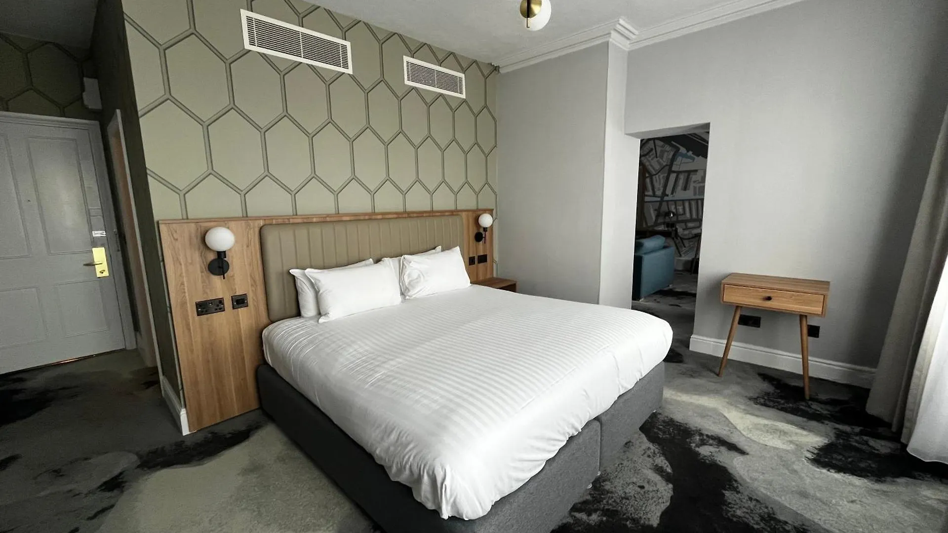 The Queen At Chester Hotel, BW Premier Collection Hotel